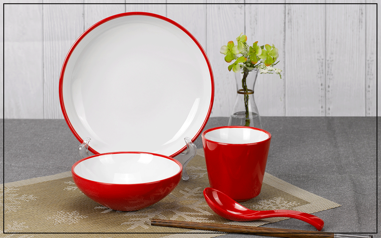 簡(jiǎn)歐風(fēng)餐具擺臺(tái)