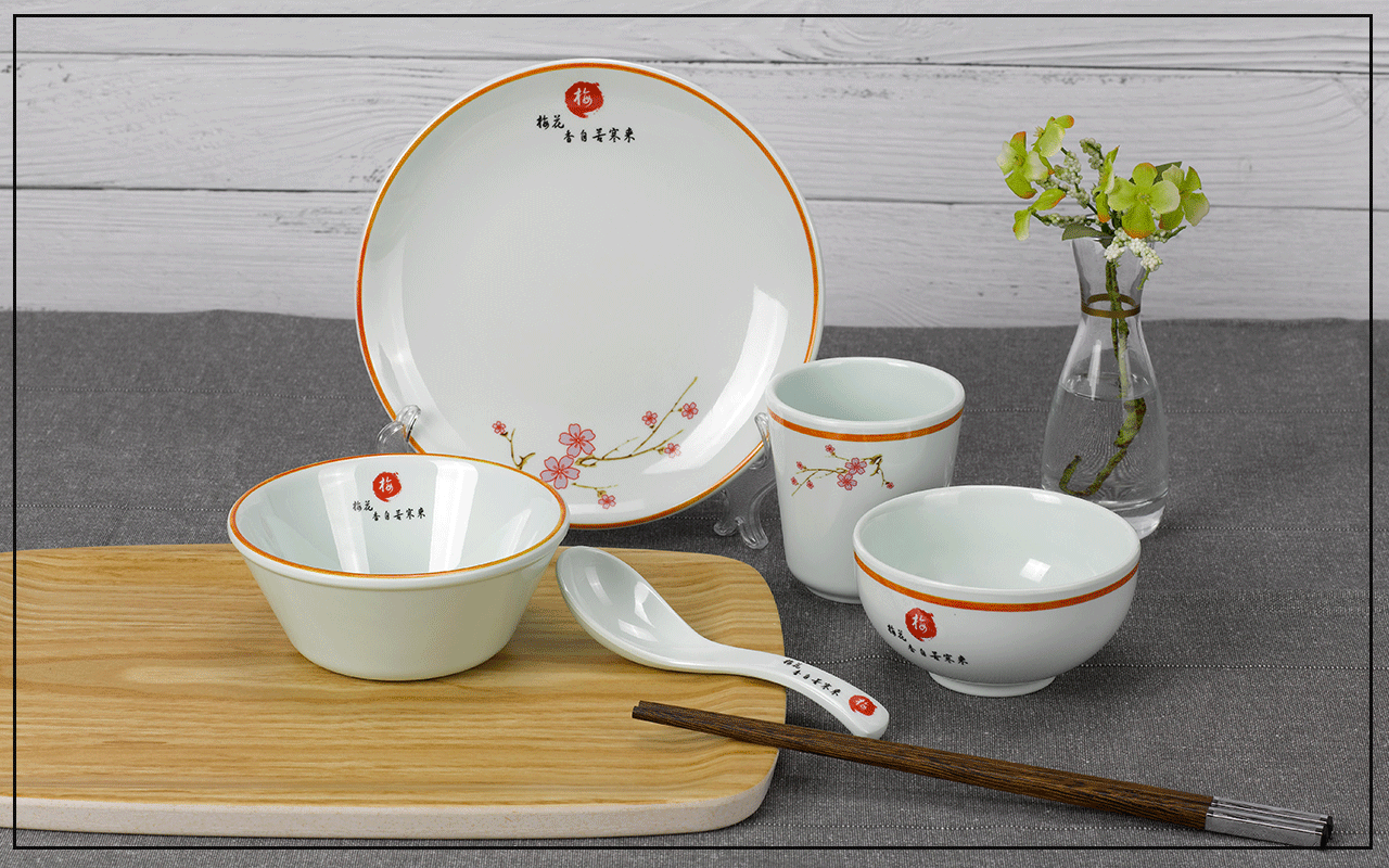 杯碟套擺臺(tái)